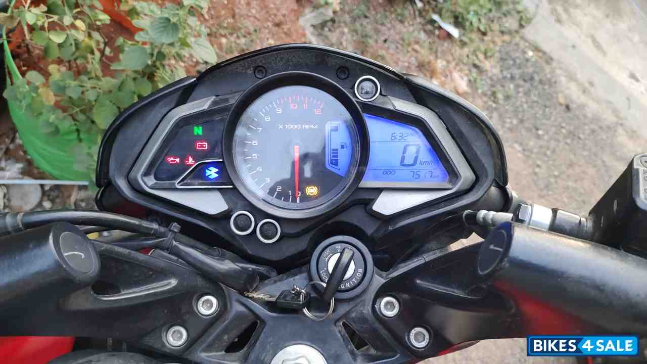 Bajaj Pulsar 200 NS