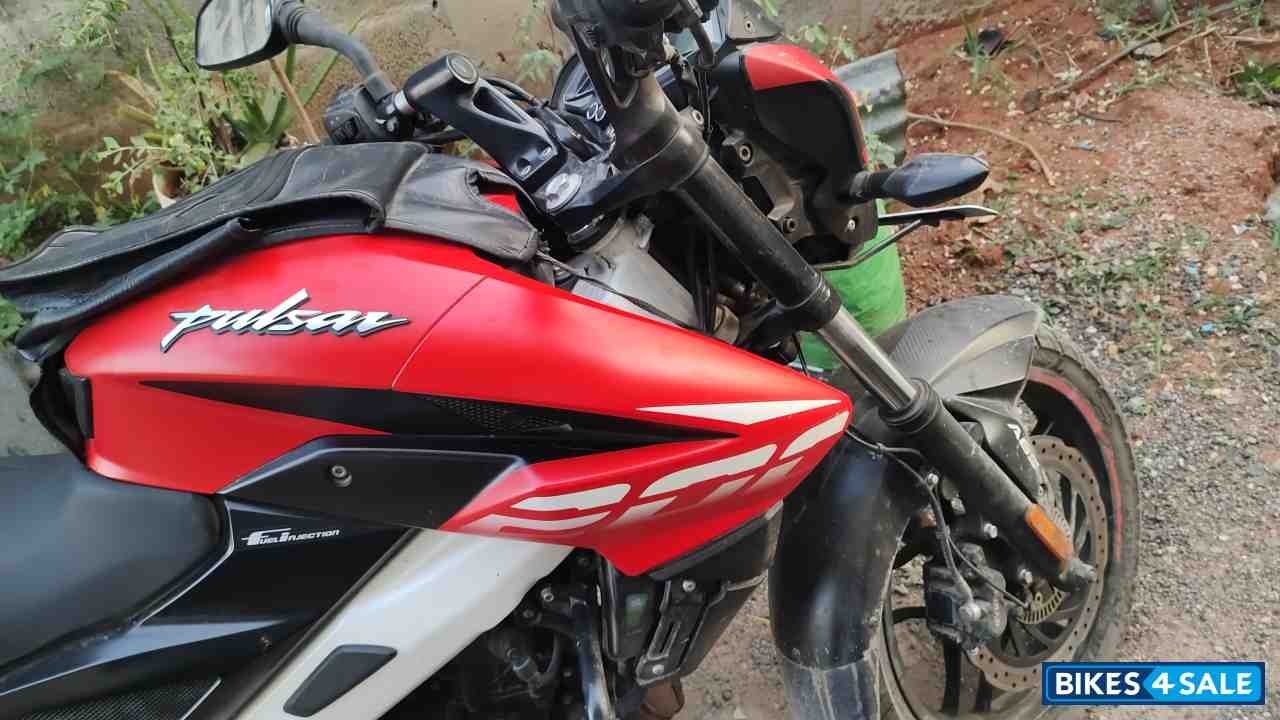 Bajaj Pulsar 200 NS