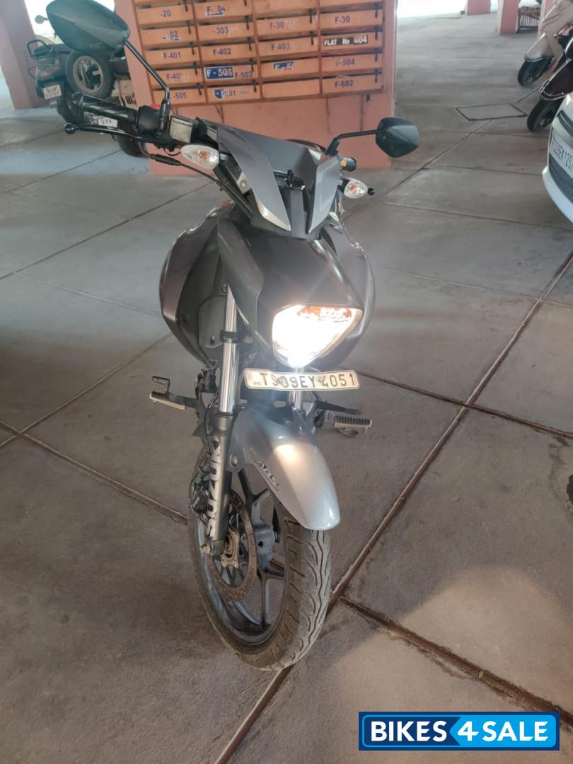 Grey Suzuki Intruder BSIV 155