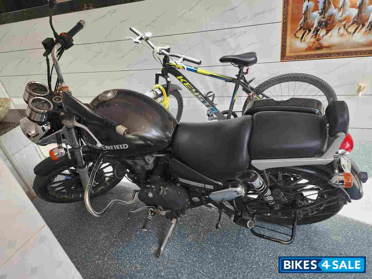 Lighting Royal Enfield Thunderbird 350