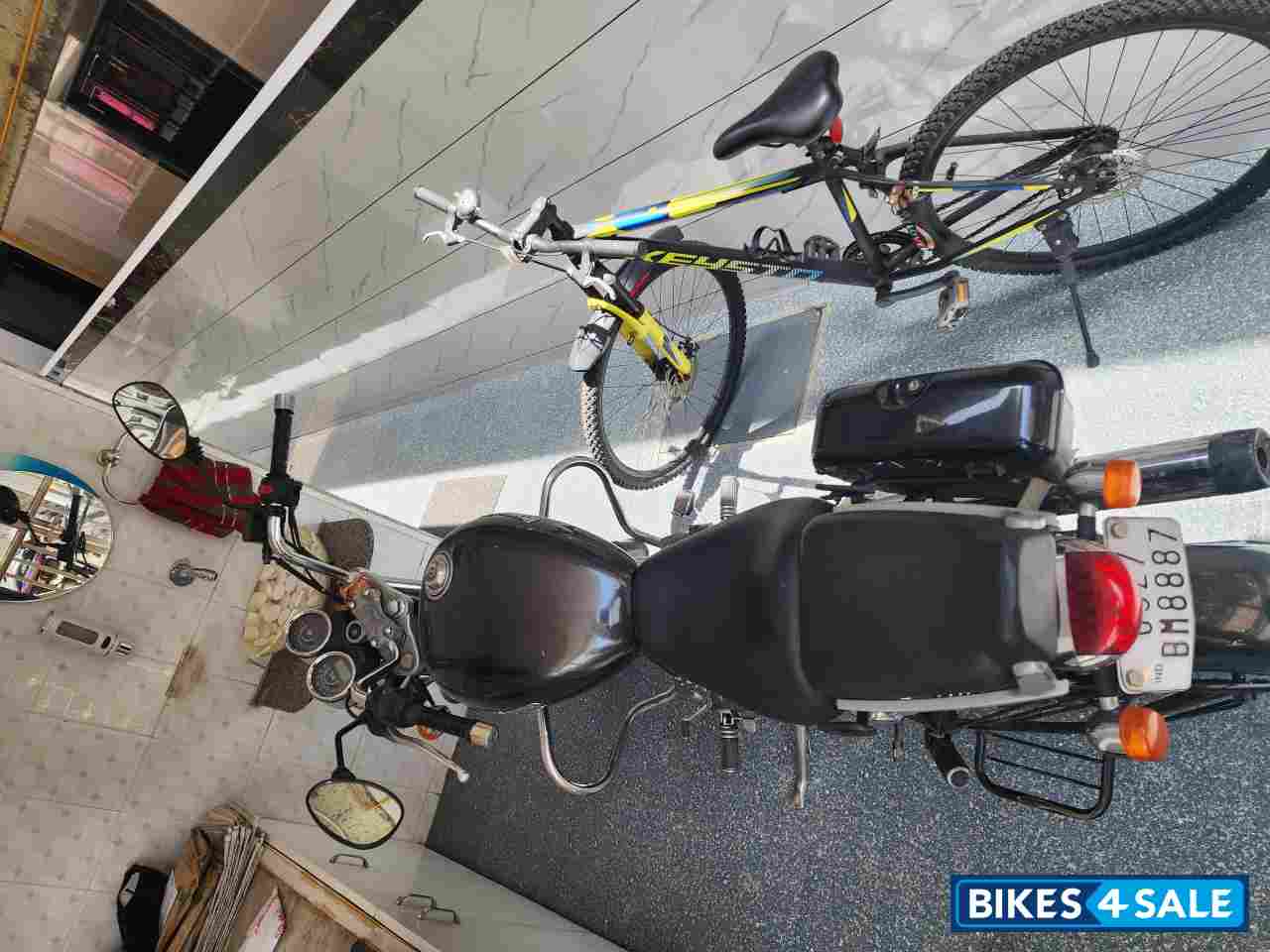 Lighting Royal Enfield Thunderbird 350