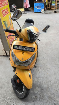 Jubilant Yellow Hero Pleasure Plus XTec