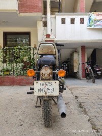 Black Royal Enfield Thunderbird 350