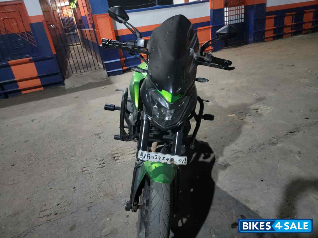 Bajaj Dominar 400 ABS BS6