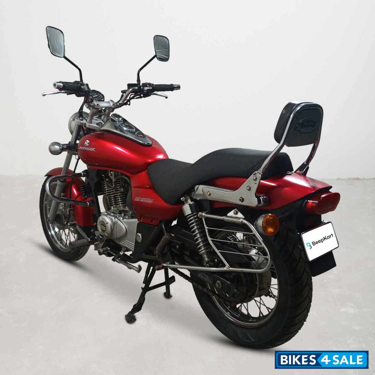 Bajaj Avenger 180 DTS-i