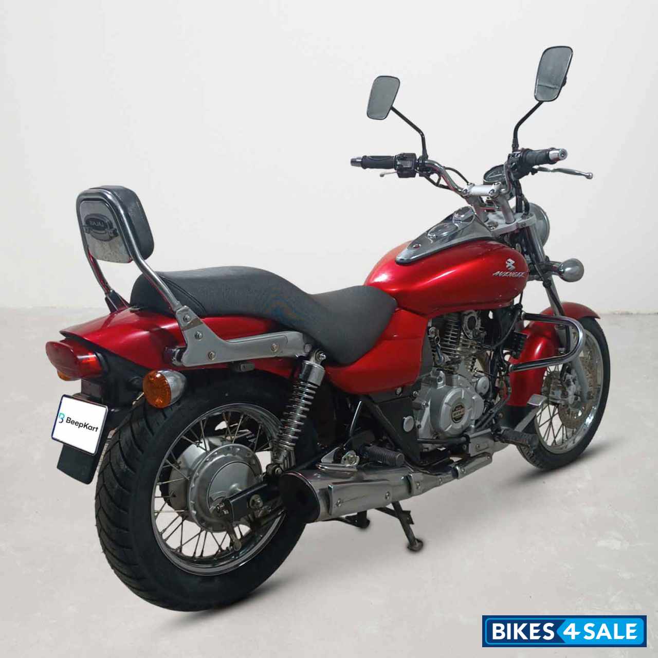 Bajaj Avenger 180 DTS-i