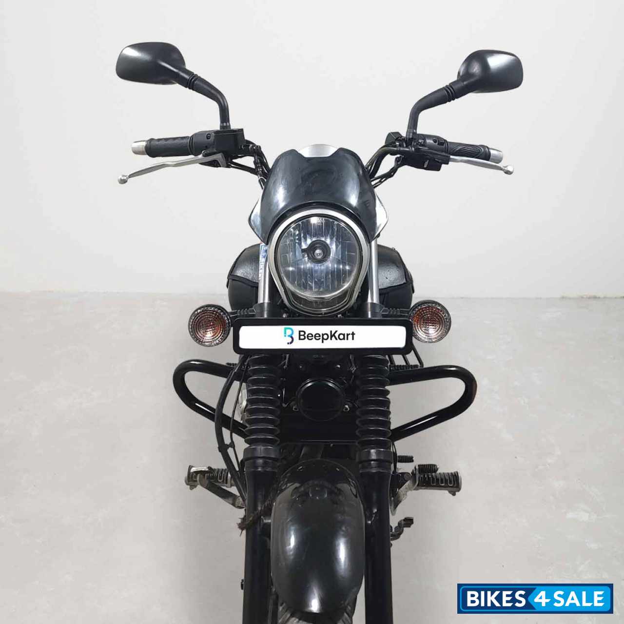 Bajaj Avenger Street 220