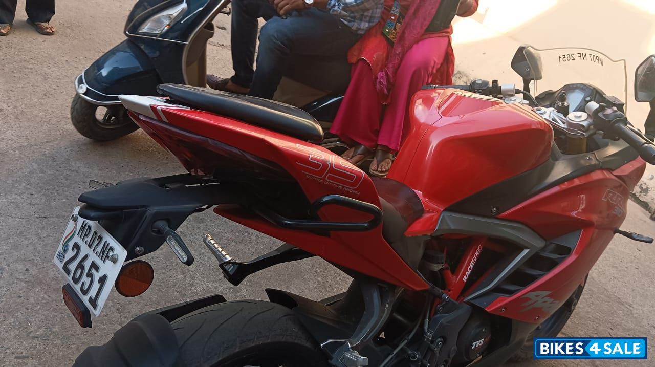 Red TVS Apache RR 310
