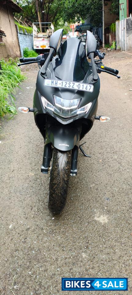 Matte Black Suzuki Gixxer SF BS6