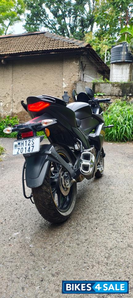 Matte Black Suzuki Gixxer SF BS6