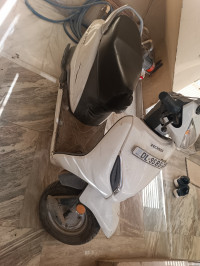 White Honda Activa 5G