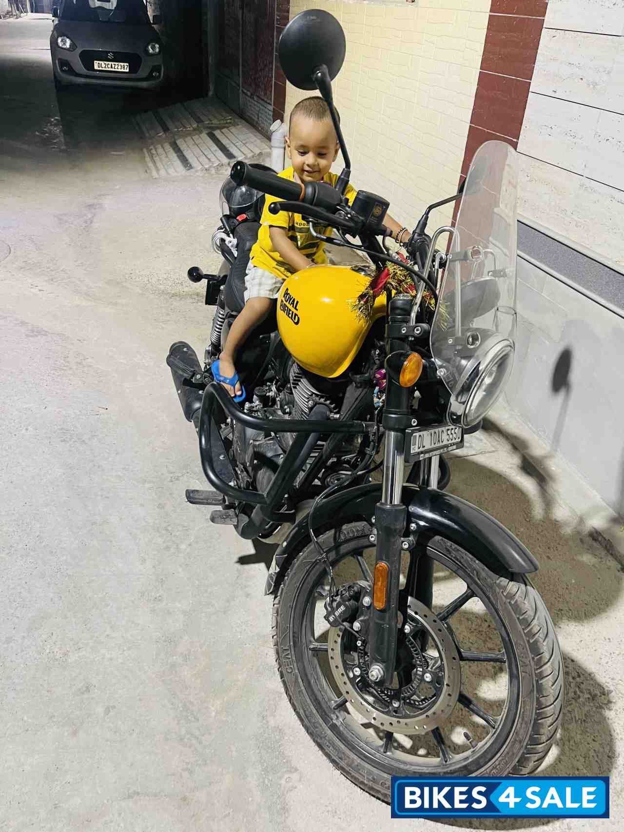 Royal Enfield Meteor 350 Fireball