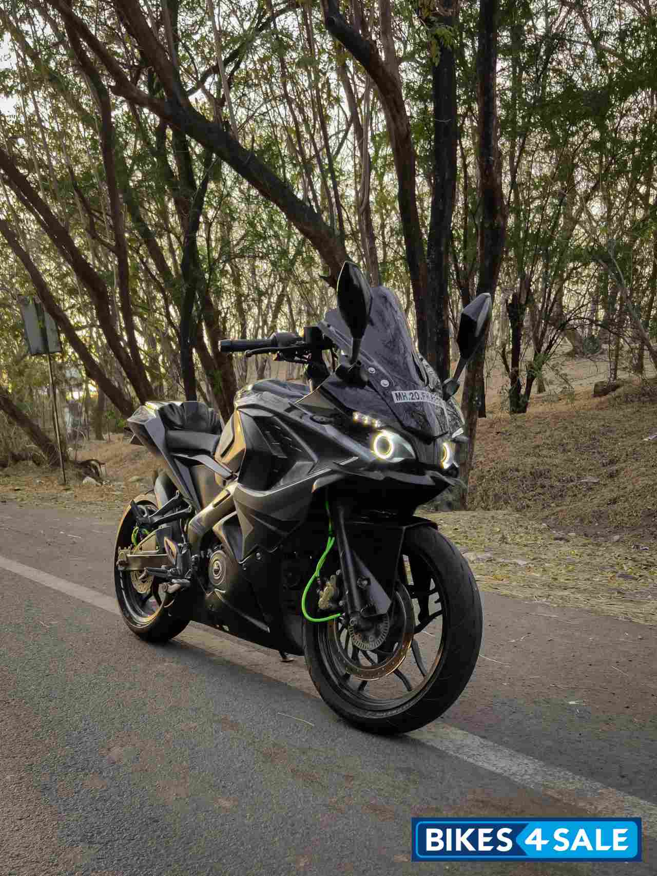 Space Grey Bajaj Pulsar RS 200 ABS