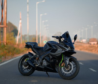 Space Grey Bajaj Pulsar RS 200 ABS