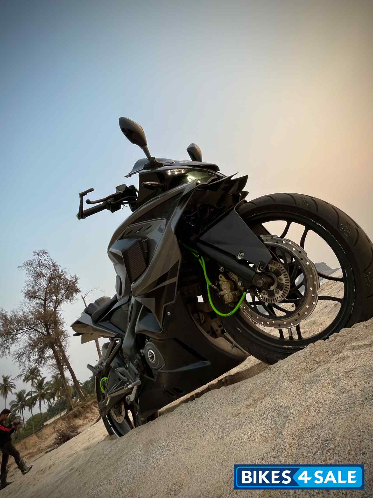 Space Grey Bajaj Pulsar RS 200 ABS