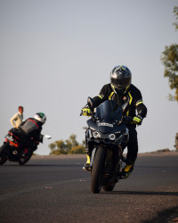 Space Grey Bajaj Pulsar RS 200 ABS
