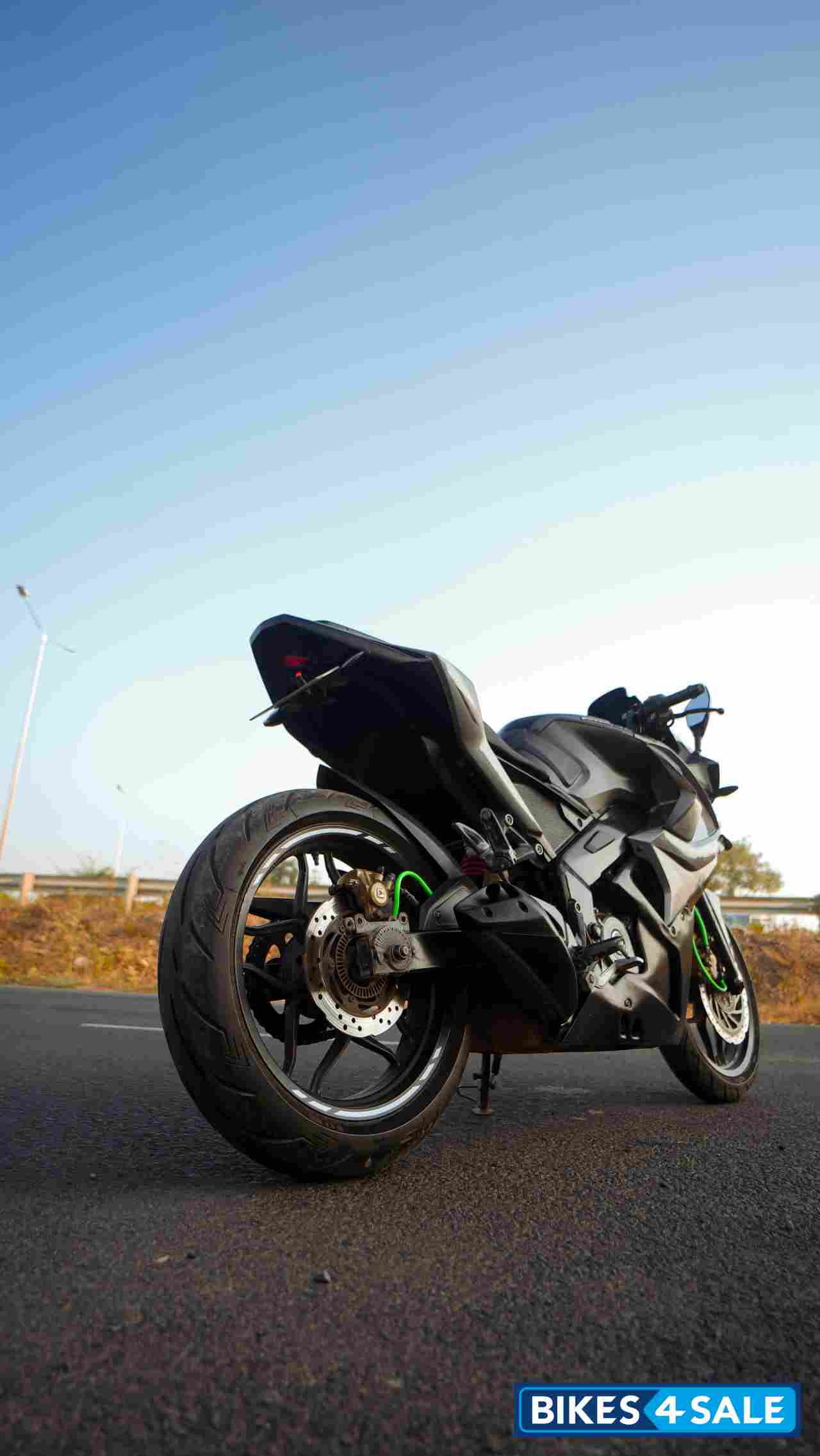 Space Grey Bajaj Pulsar RS 200 ABS