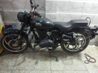 Jet Black Royal Enfield Bullet 350 ES BS6