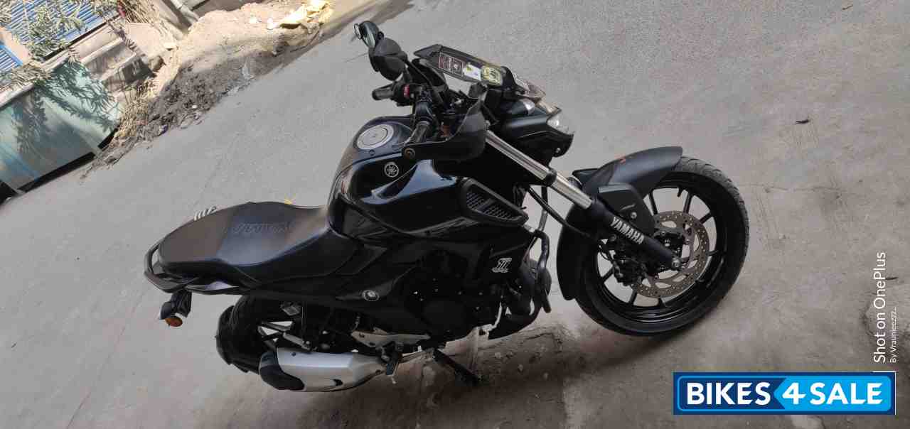 Black Yamaha FZ FI V3 BS6