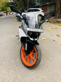White And Orange KTM RC 200