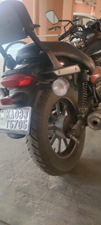 Bajaj Avenger Street 220
