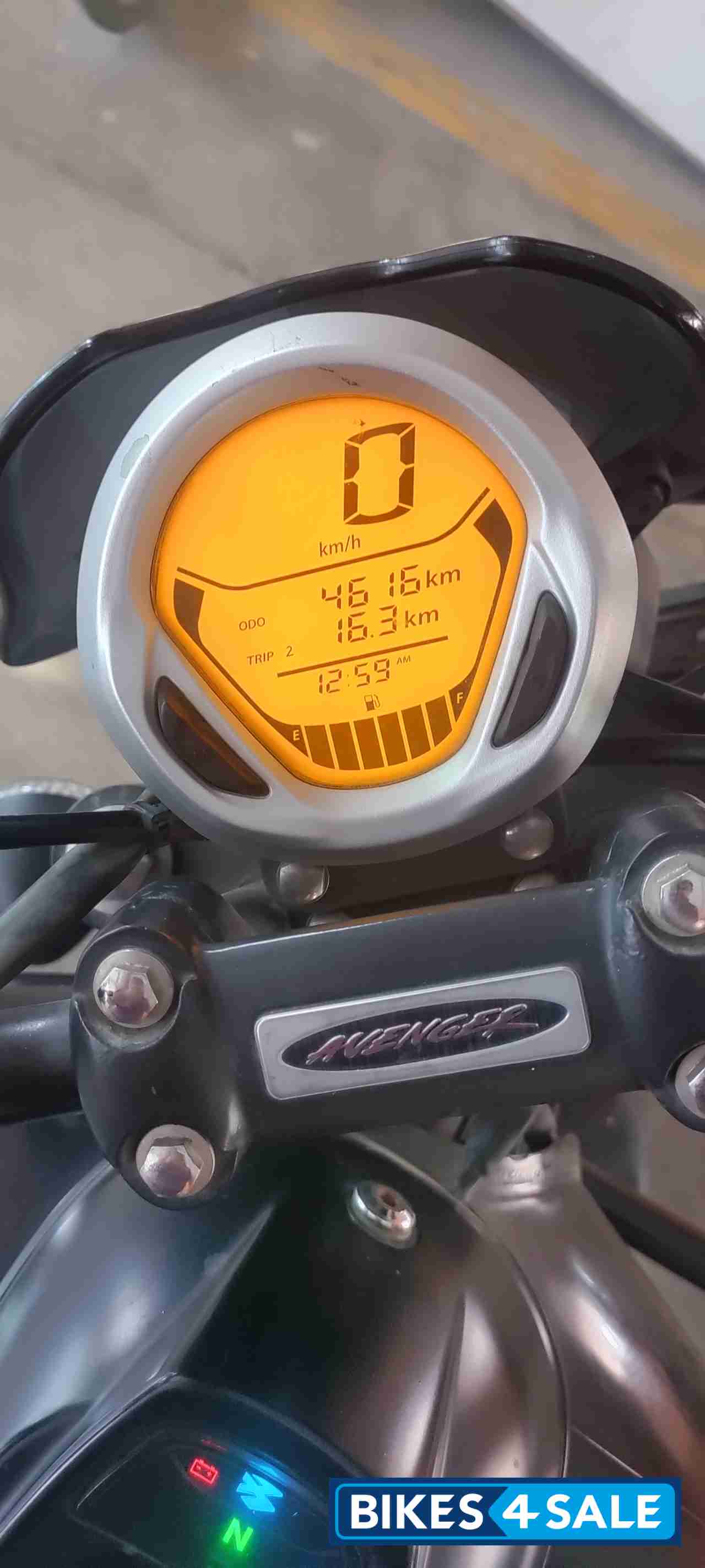 Bajaj Avenger Street 220