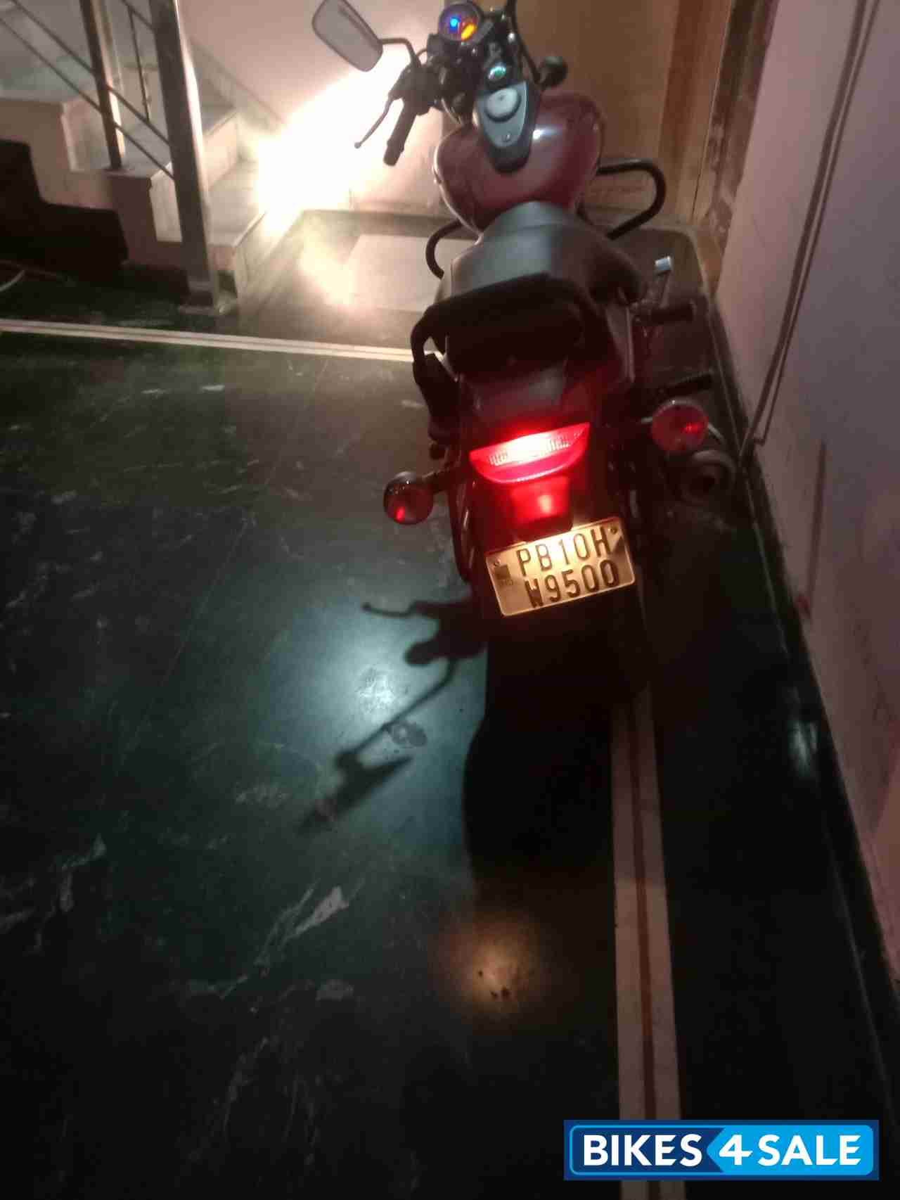 Spicy Red Bajaj Avenger Street 160