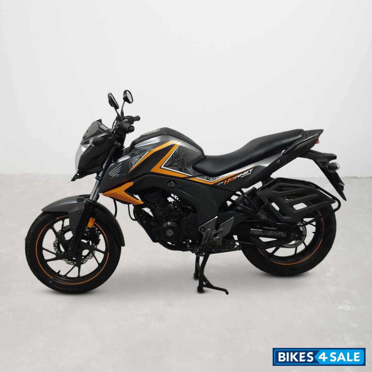 Honda CB Hornet 160R