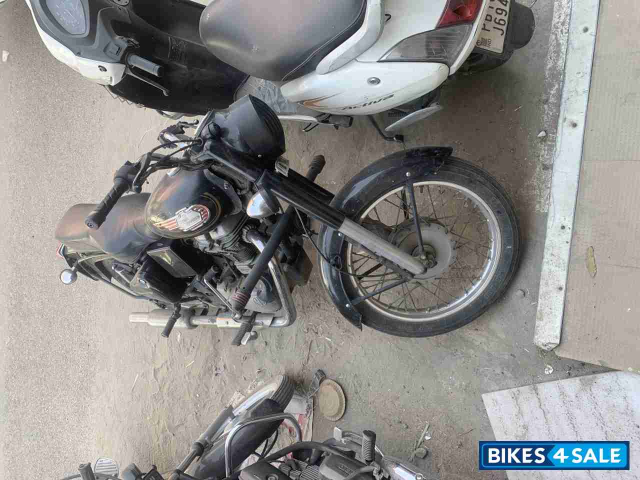 Royal Enfield Bullet Standard 350