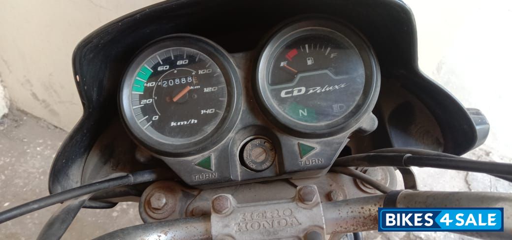 Hero CD Deluxe Hero CD Deluxe