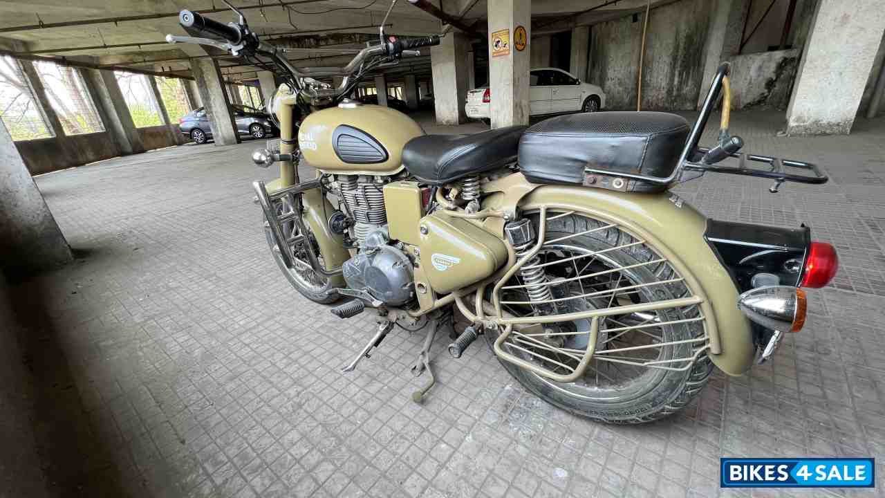 Royal Enfield Classic Desert Storm