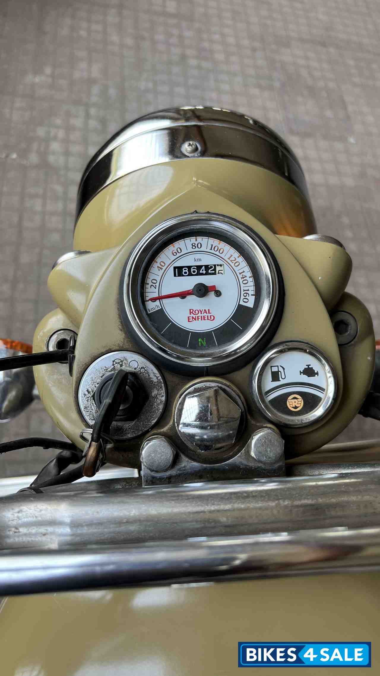Royal Enfield Classic Desert Storm