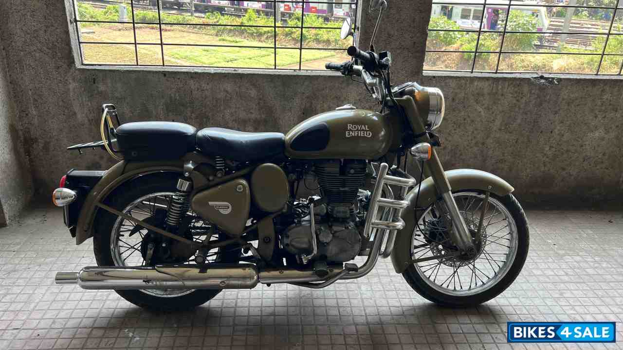 Royal Enfield Classic Desert Storm
