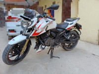 TVS Apache RTR 200 4V