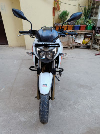 TVS Apache RTR 200 4V