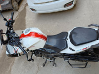 TVS Apache RTR 200 4V