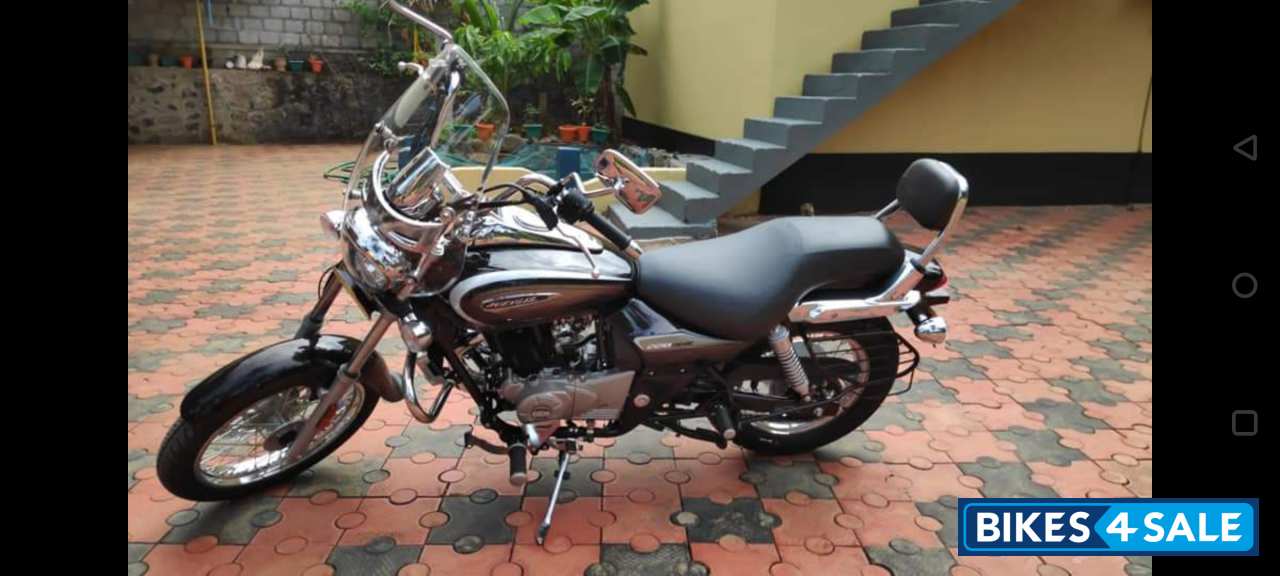 Bajaj Avenger Cruise 220 BS6