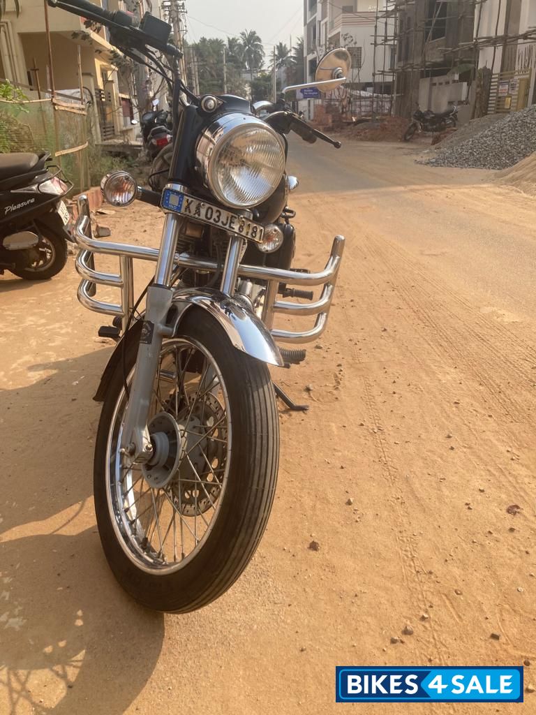 Black Royal Enfield Bullet Electra