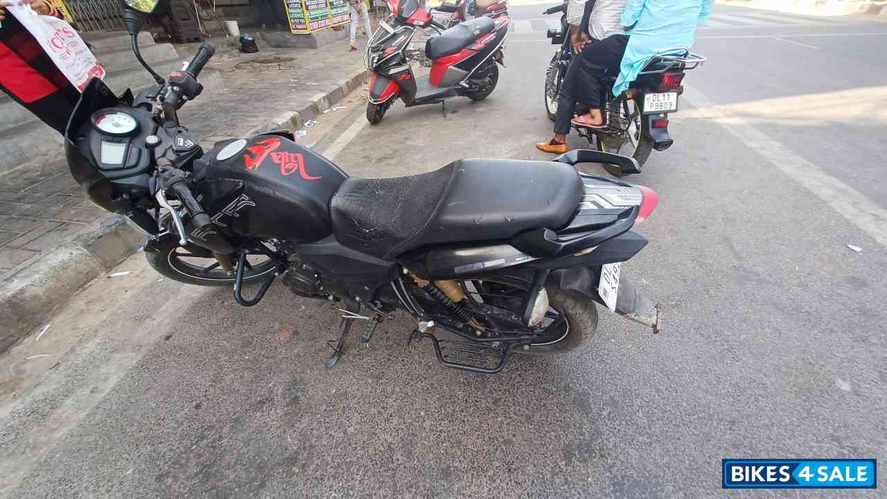 TVS Apache RTR 180