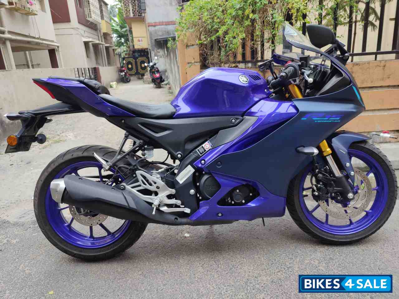 Yamaha R15 V4