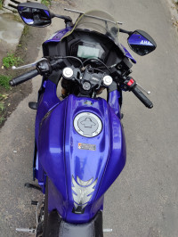 Yamaha R15 V4