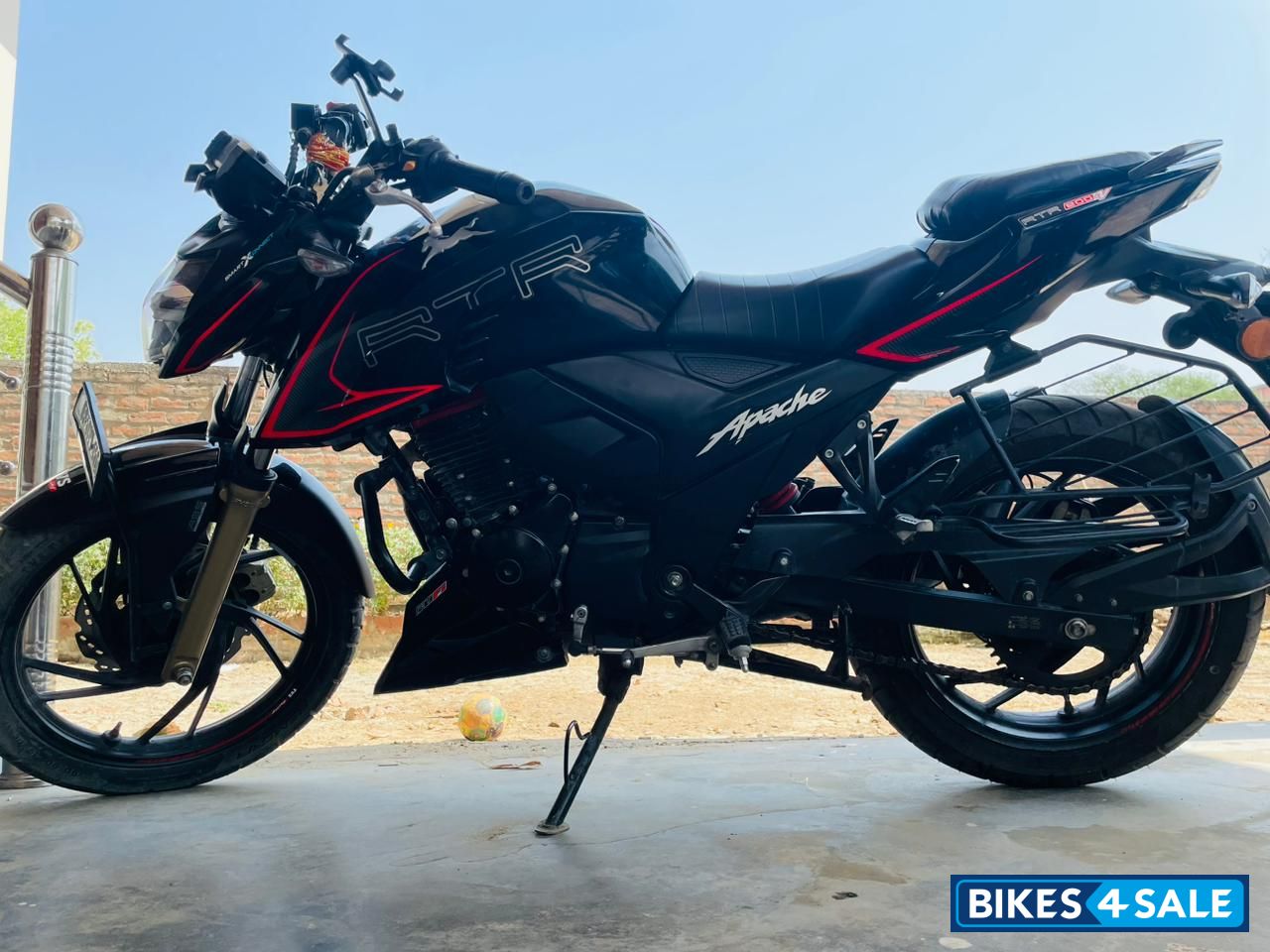 TVS Apache RTR 200 4V 2022