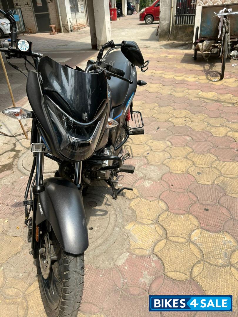 Grey Blue Stripes Hero Glamour Xtec