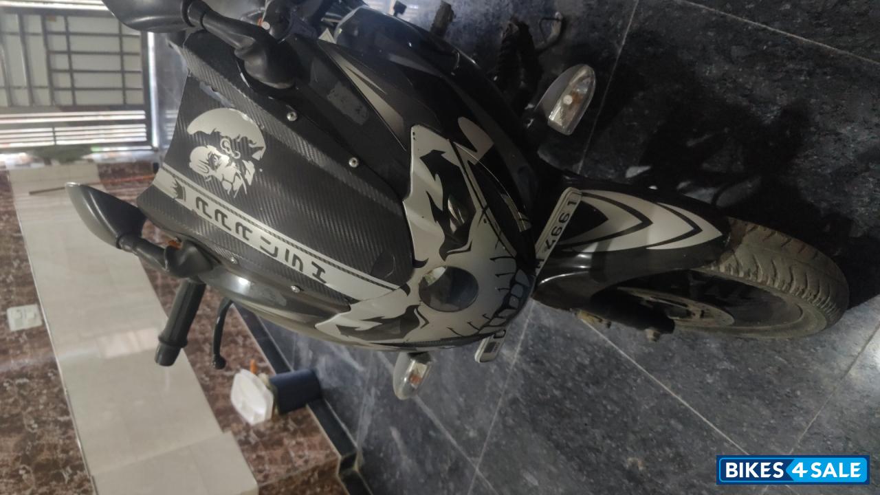 Bajaj Pulsar 220F BS6