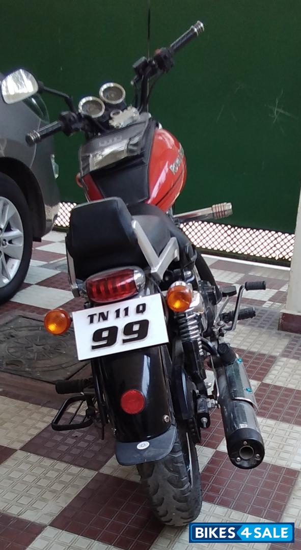 Red Royal Enfield Thunderbird TwinSpark 350