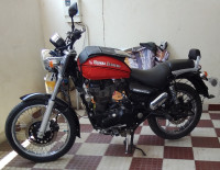 Red Royal Enfield Thunderbird TwinSpark 350