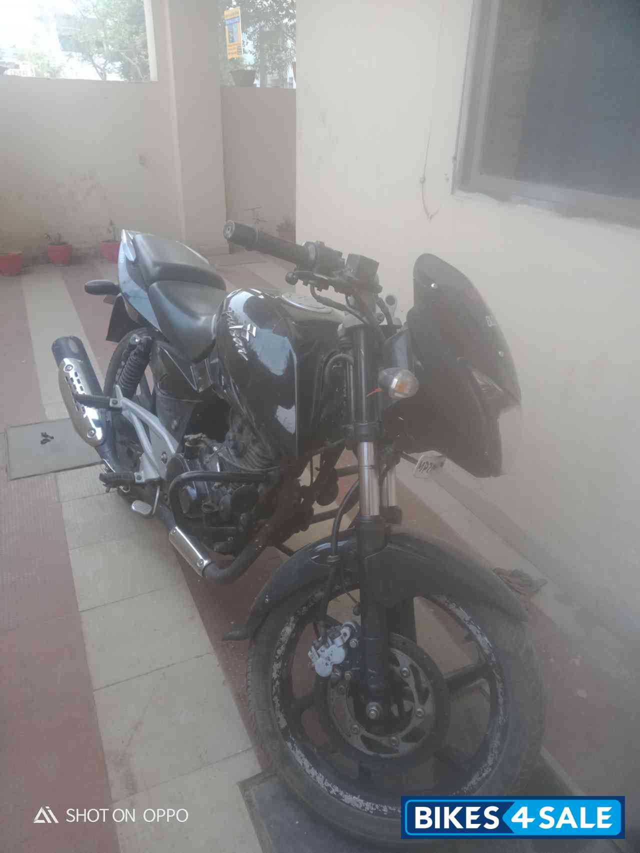 Black Bajaj Pulsar 180