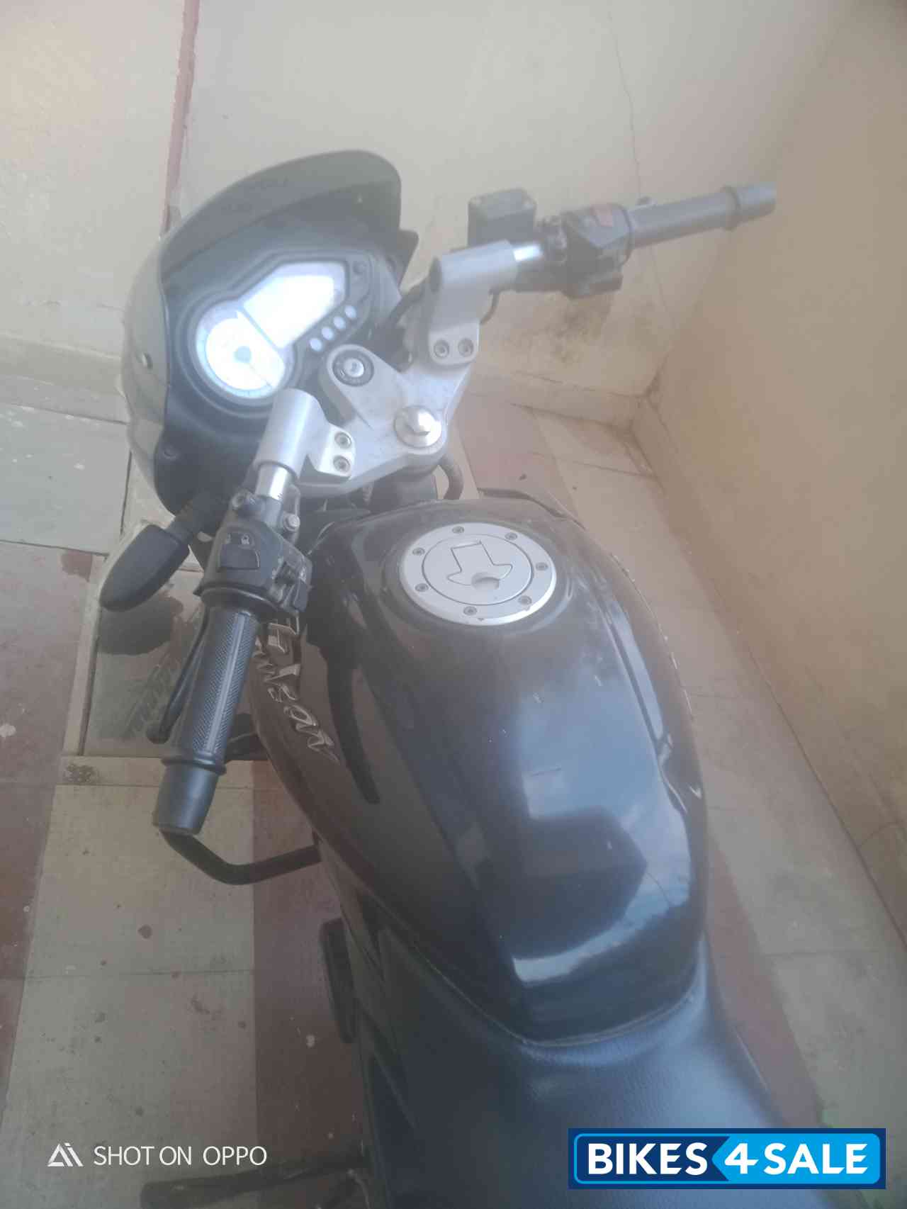 Black Bajaj Pulsar 180