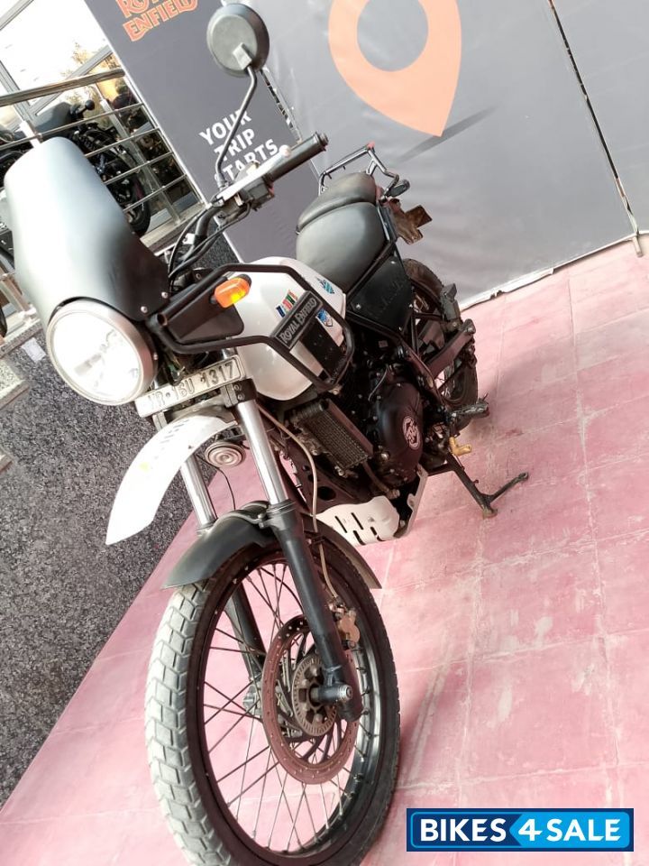 Snow White Royal Enfield Himalayan