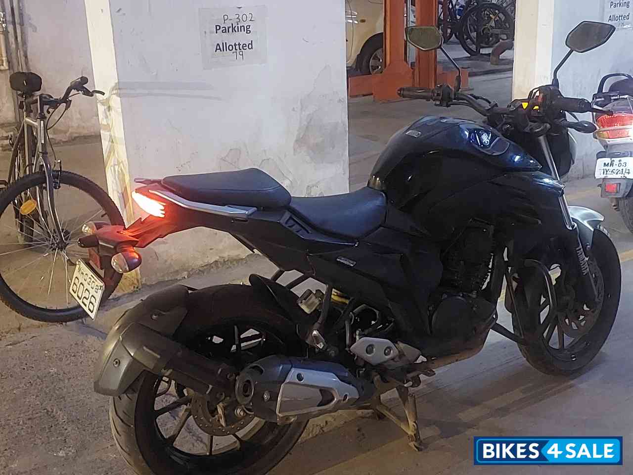 Yamaha FZ25